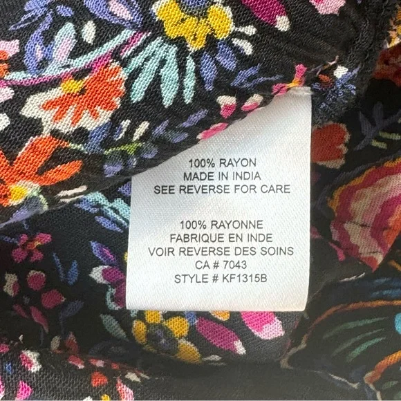 Patrons of peace black floral kimono, fits many sizes - Picture 7 of 7